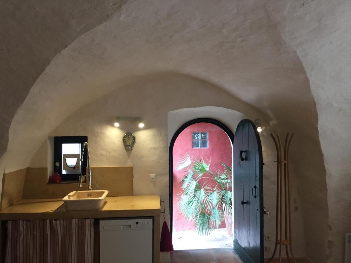 B&B Villa Des Muses La Roque-d'Antheron Eksteriør billede